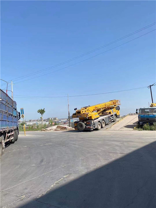 遂平县25吨吊车的租赁价格大概是多少？